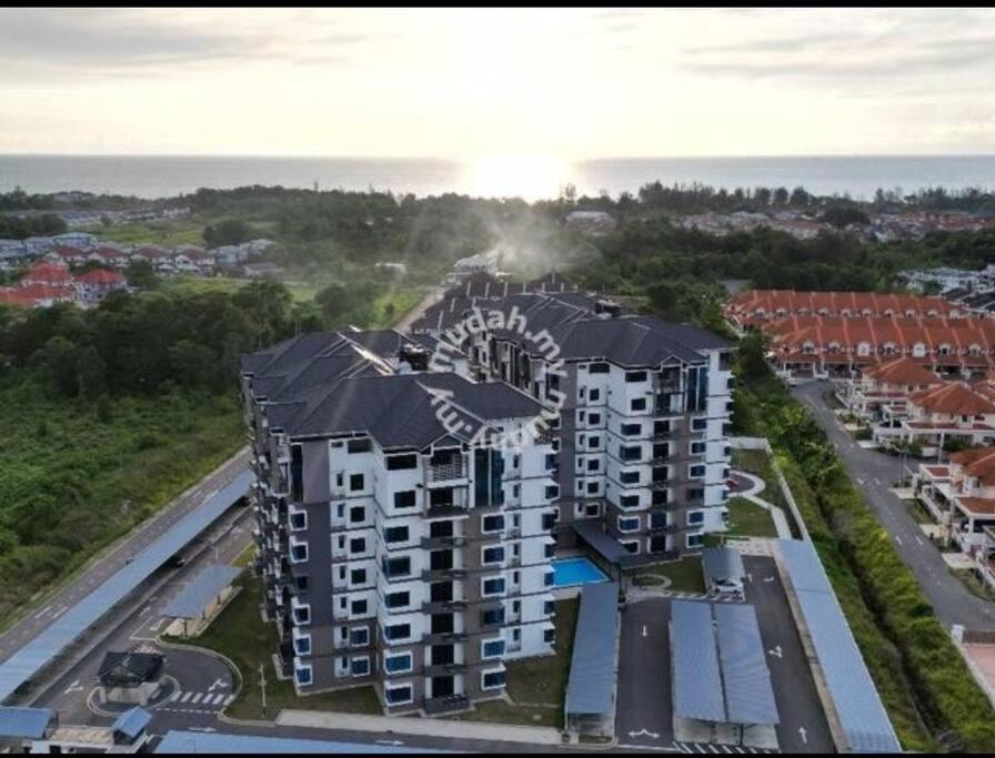 Miri Sunsky Condominium Homestay 3 Rooms & 6 Guest Exterior foto