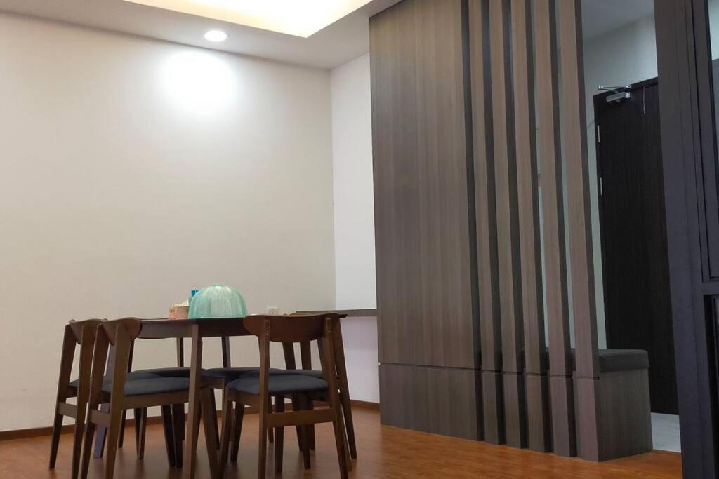 Miri Sunsky Condominium Homestay 3 Rooms & 6 Guest Exterior foto